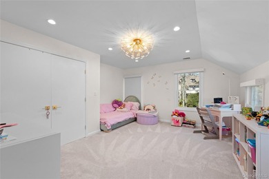 Welcome to 930 Smith Lane in the VILLAGE OF HEWLETT NECK, a - photo 39