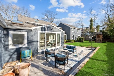 Welcome to 930 Smith Lane in the VILLAGE OF HEWLETT NECK, a - photo 46