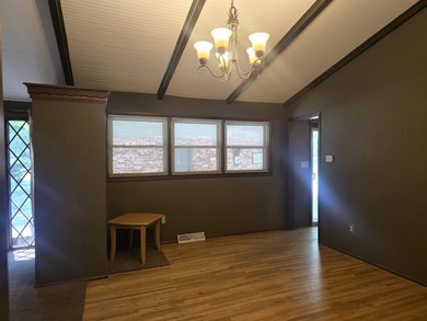 LOCATION, LOCATION! This spacious ranch-style home offers 4 - photo 10