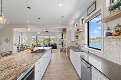 Luxury lakefront living in the gated Waterside community on Lake - photo 9