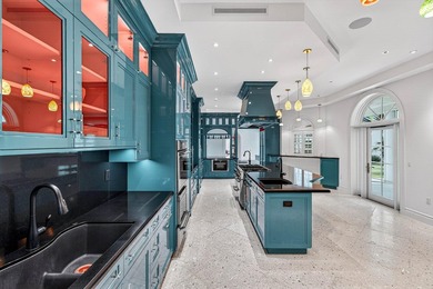 Welcome to an artfully designed luxury residence at 720 N Ocean - photo 24