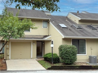 (private lake, pond, creek) Condo For Sale in Kansas City Missouri