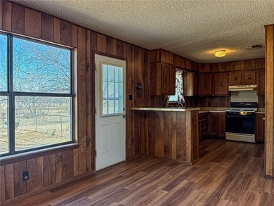Charming modular home on almost an acre. Nestled in a small - photo 8