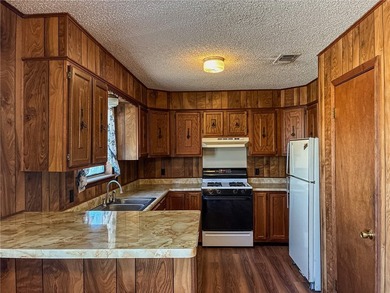 Charming modular home on almost an acre. Nestled in a small - photo 9