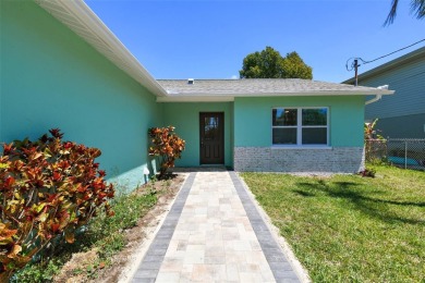 Welcome to your waterfront life; this spectacular 3 bedroom, 2 - photo 8