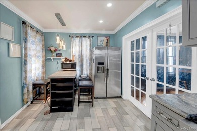 Detached, charming, and meticulously maintained single-family - photo 8