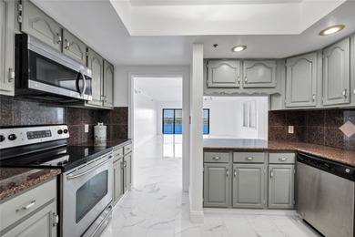 We are pleased to present this exclusive and elegant condominium - photo 7