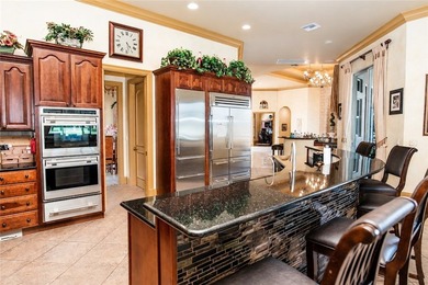 Exceptional 5,155 SF estate in Meadowood Golf & Country Club - photo 11