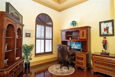 Exceptional 5,155 SF estate in Meadowood Golf & Country Club - photo 13