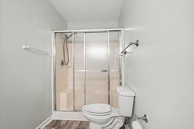 This beautifully maintained second-floor 2-bedroom, 2-bath condo - photo 15