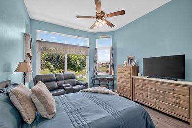 Beautiful single-story home featuring 4 true bedrooms and - photo 17