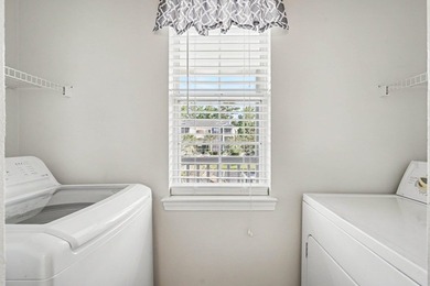 This beautifully maintained second-floor 2-bedroom, 2-bath condo - photo 19