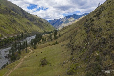 This panoramic 1400 acre ranch is located just outside the - photo 20