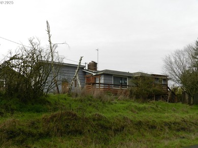 Columbia River - Columbia County Home For Sale in Sthelens Oregon