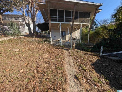 Deeded Waterfront Home - 1 bedroom 1.5 baths. 50 feet of - photo 20