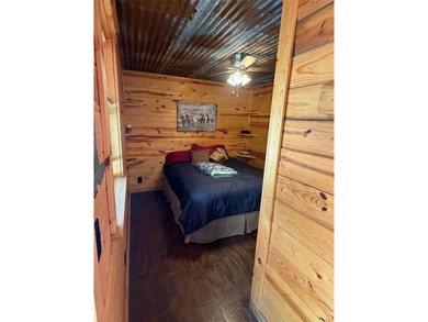 Welcome to an exceptional horse and cattle property in the heart - photo 8