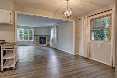 Charming Cape Cod in SE Neenah! This inviting 4-bedroom - photo 16
