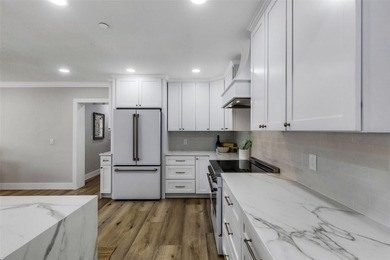 Welcome to Bayshore...This move-in-ready home blends thoughtful - photo 25