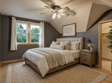 Charming Cape Cod in SE Neenah! This inviting 4-bedroom - photo 34