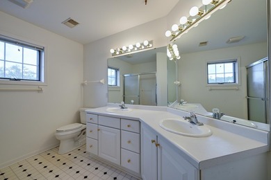 Sophisticated design and effortless living come together in this - photo 35