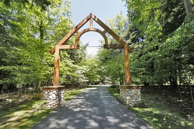 Featured on the cover of Log Home Design Ideas, this custom 8 - photo 45