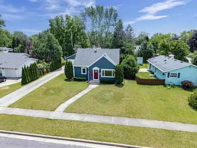 Charming Cape Cod in SE Neenah! This inviting 4-bedroom - photo 49