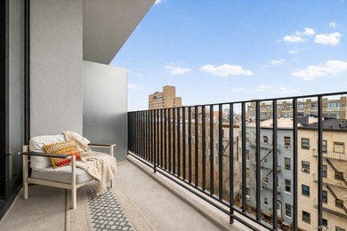 PH1, an awe-inspiring 4-bedroom duplex residence in The - photo 11