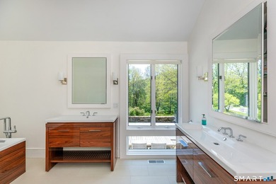 A breathtaking country estate nestled in the picturesque town of - photo 14