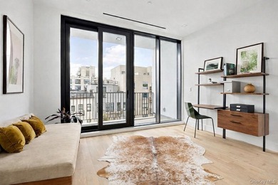 PH1, an awe-inspiring 4-bedroom duplex residence in The - photo 15