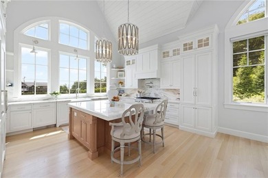 Welcome to an extraordinary custom-built coastal estate nestled - photo 18