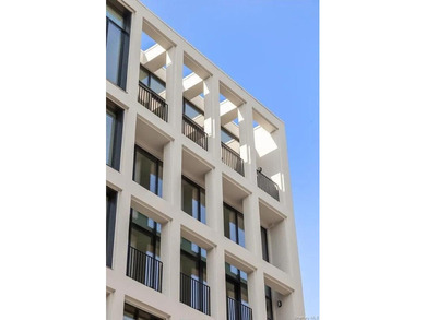 PH1, an awe-inspiring 4-bedroom duplex residence in The - photo 24