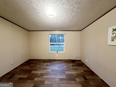 Come and check out this home minutes away from the lake at an - photo 10