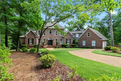 Welcome to 1821 Point Clear Road, a Lake Tuscaloosa retreat - photo 3