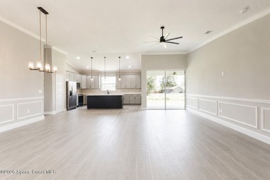 Discover Your Dream Home, where modern elegance seamlessly meets - photo 4