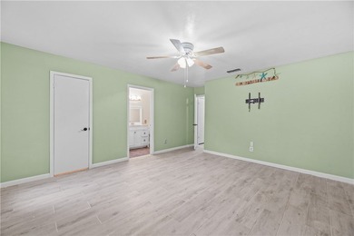 Welcome to 4505 Cobblestone Lane, a well-maintained single-story - photo 4