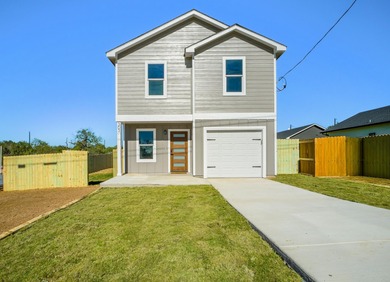 Lake LBJ Home For Sale in Granite Shoals Texas