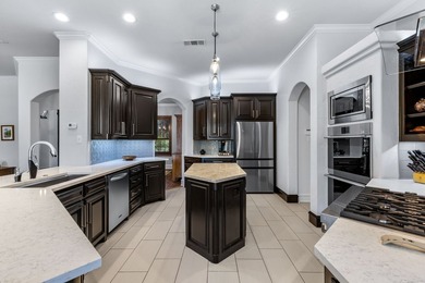 Welcome to this exquisite custom-built Carmen Homes masterpiece - photo 11