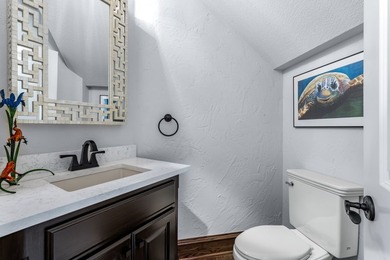 Welcome to this exquisite custom-built Carmen Homes masterpiece - photo 16