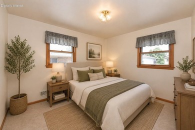 Classic Cudahy charm meets endless potential in this - photo 20
