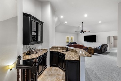 Welcome to this exquisite custom-built Carmen Homes masterpiece - photo 20