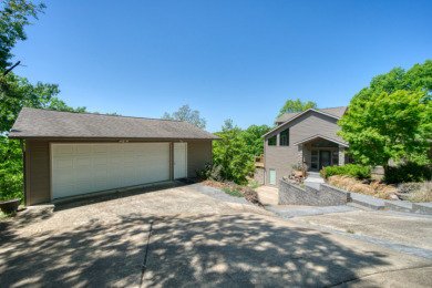 Amazing Lake Front House on 6.5 Acres with a Great View! - photo 4