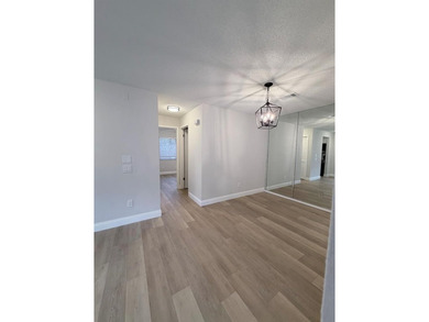 Move right into this beautifully updated 2-bedroom, 2-bath - photo 11