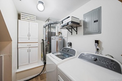 Beautifully updated Carlton model ideally positioned within the - photo 12