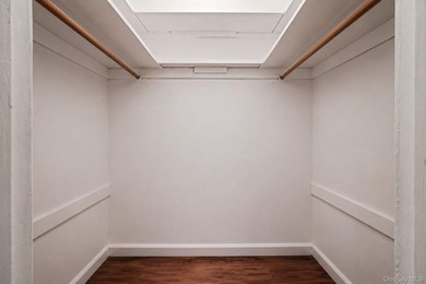 Beautifully updated Carlton model ideally positioned within the - photo 18