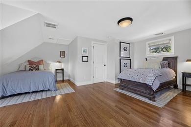 Weekapaug at its finest.Nestled on nearly 3/4 of an acre of - photo 34