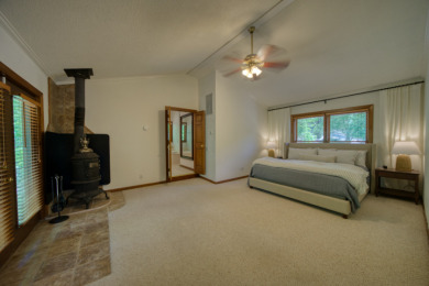 Amazing Lake Front House on 6.5 Acres with a Great View! - photo 22