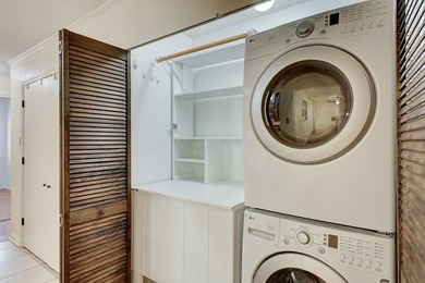 Welcome home to this beautifully maintained 3-bedroom - photo 8