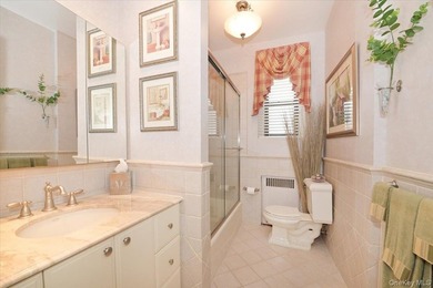 GREAT NECK PLAZA - Welcome to THE WINDSOR @ 21 Barstow Road // - photo 19