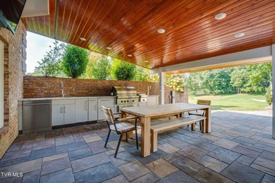 EXCEPTIONAL RESIDENCE IN THE VIRGINIAN GOLF CLUB, the region's - photo 37