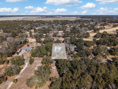Welcome to this spacious and inviting 3/2.5 home offering 2164 - photo 40